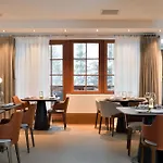 Le Strato 5* Courchevel