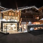 Le Strato Hotel 5*