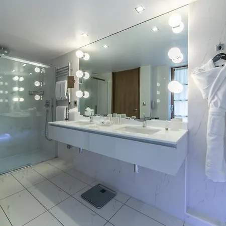 Le Strato Otel Courchevel