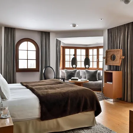 Le Strato Hotell 5*
