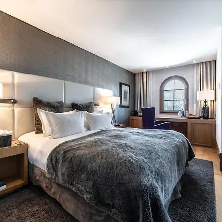 Le Strato 5* Courchevel