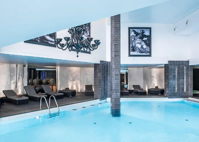 Otel Le Strato 5*