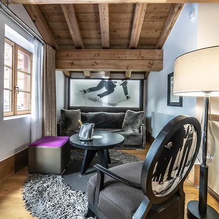 Le Strato Hotel