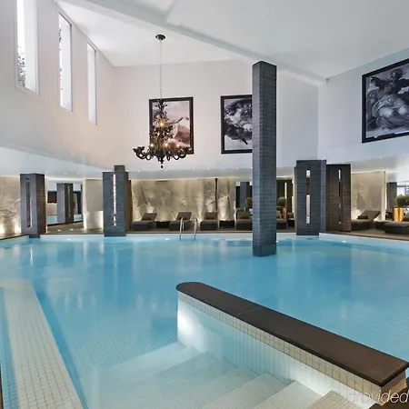 Le Strato Hotel Courchevel